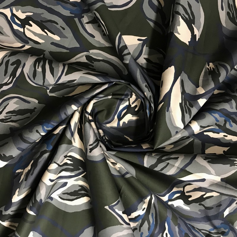 popelina bawełniana zielona w kwiaty CO0564